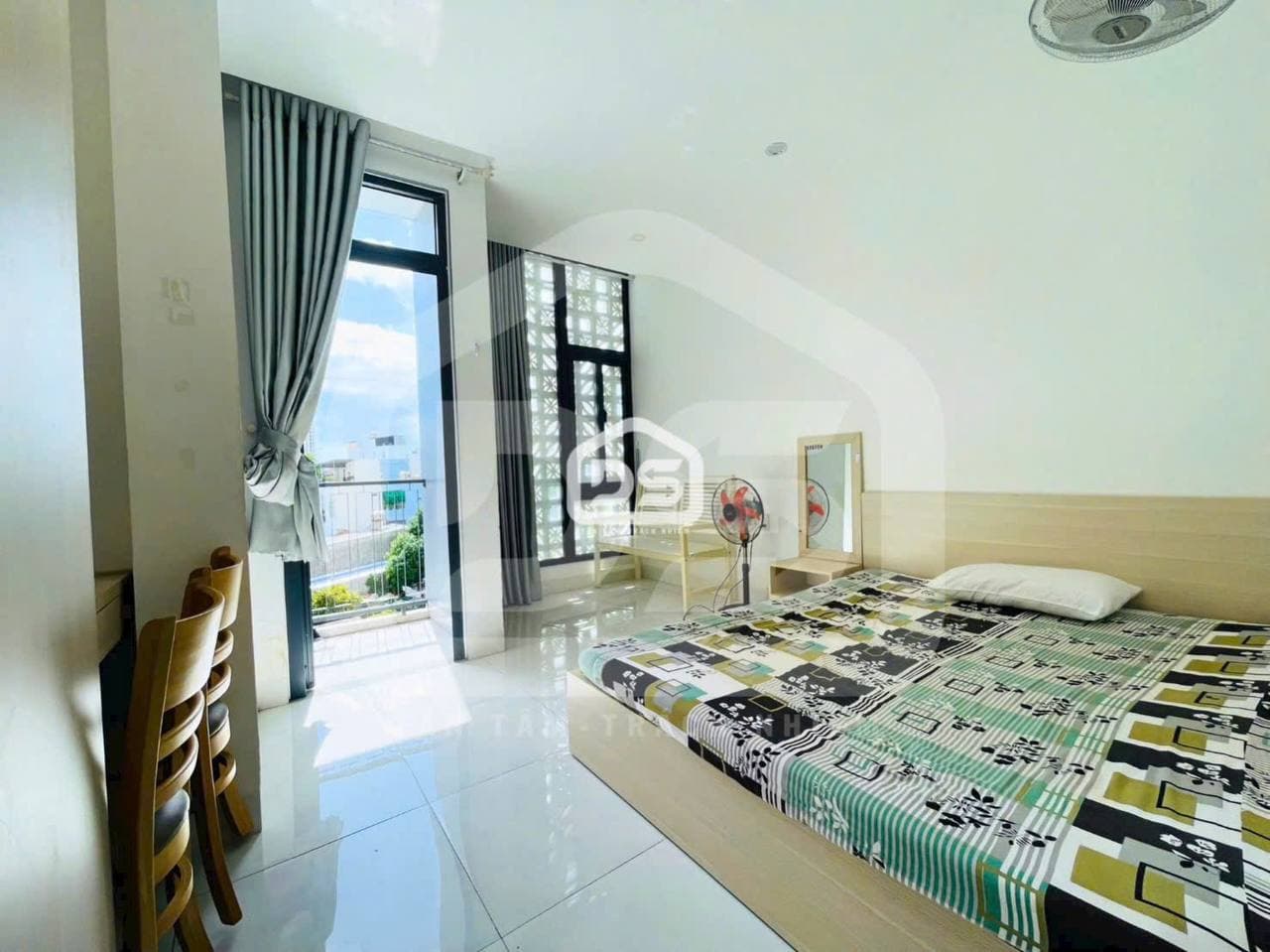 Căn studio có ban công tại trung tâm Nha Trang