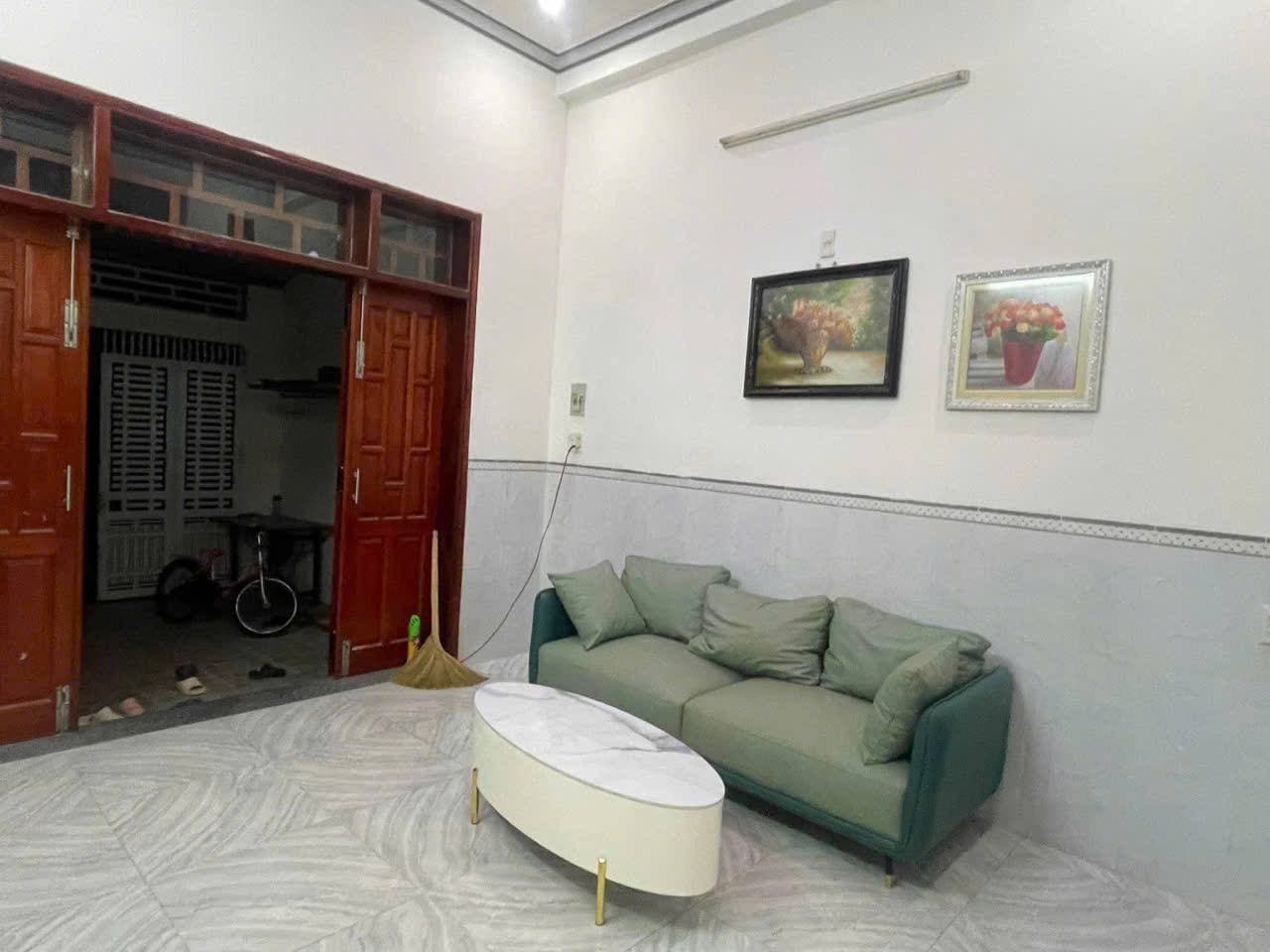 Ngôi nhà 3 phòng ngủ tại Bắc Nha Trang, Hon Xen