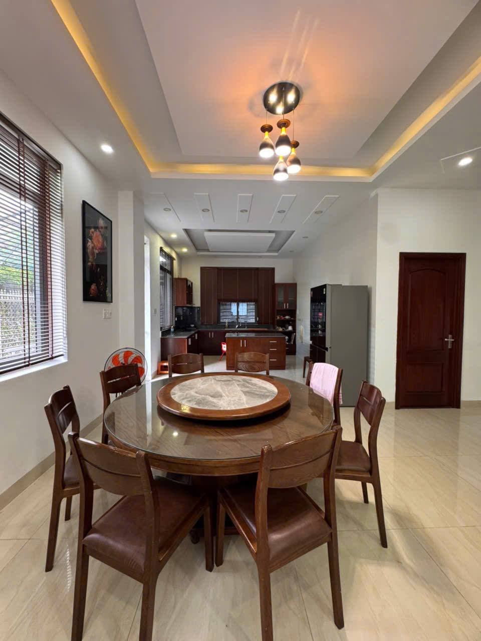 Biệt thự tại Nam Nha Trang, 3 phòng ngủ, 200 m², 25 triệu VND/tháng